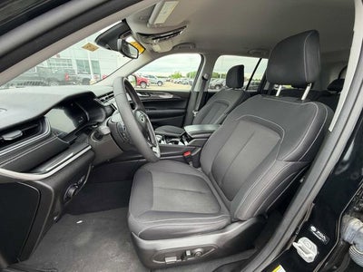 2023 Jeep Grand Cherokee Laredo