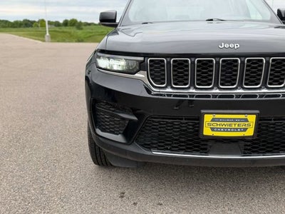 2023 Jeep Grand Cherokee Laredo