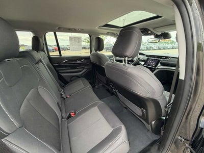 2023 Jeep Grand Cherokee Laredo