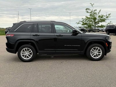 2023 Jeep Grand Cherokee Laredo