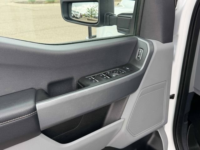 2024 Ford Super Duty F-350 SRW XL