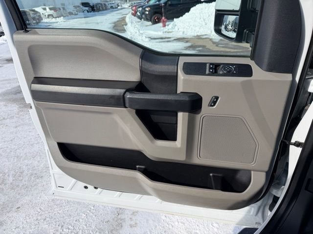 2022 Ford Super Duty F-350 SRW XL