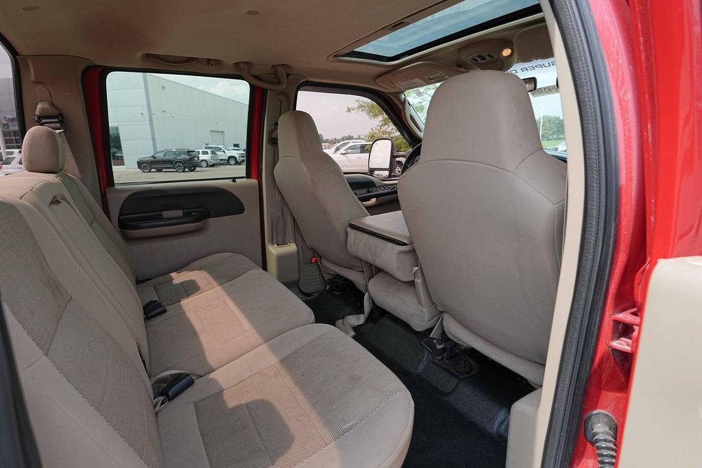 2005 Ford Super Duty F-350 SRW XL