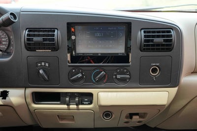 2005 Ford Super Duty F-350 SRW XL
