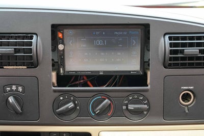 2005 Ford Super Duty F-350 SRW XL