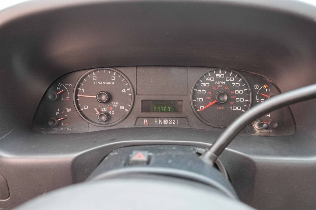 2005 Ford Super Duty F-350 SRW XL