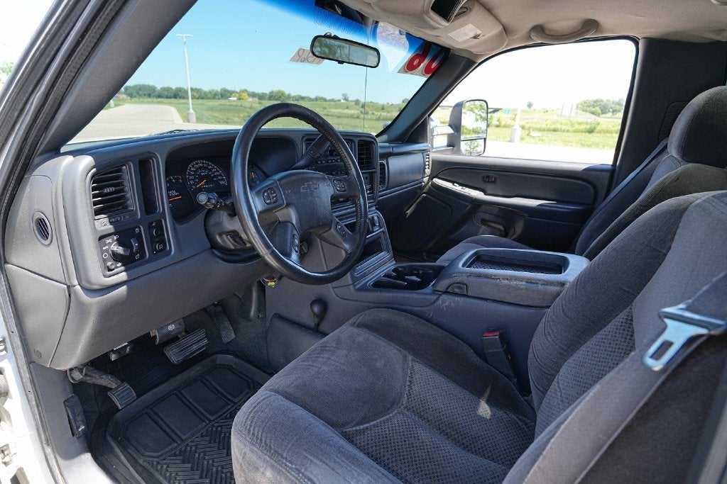 2006 Chevrolet Silverado 2500 HD Work Truck