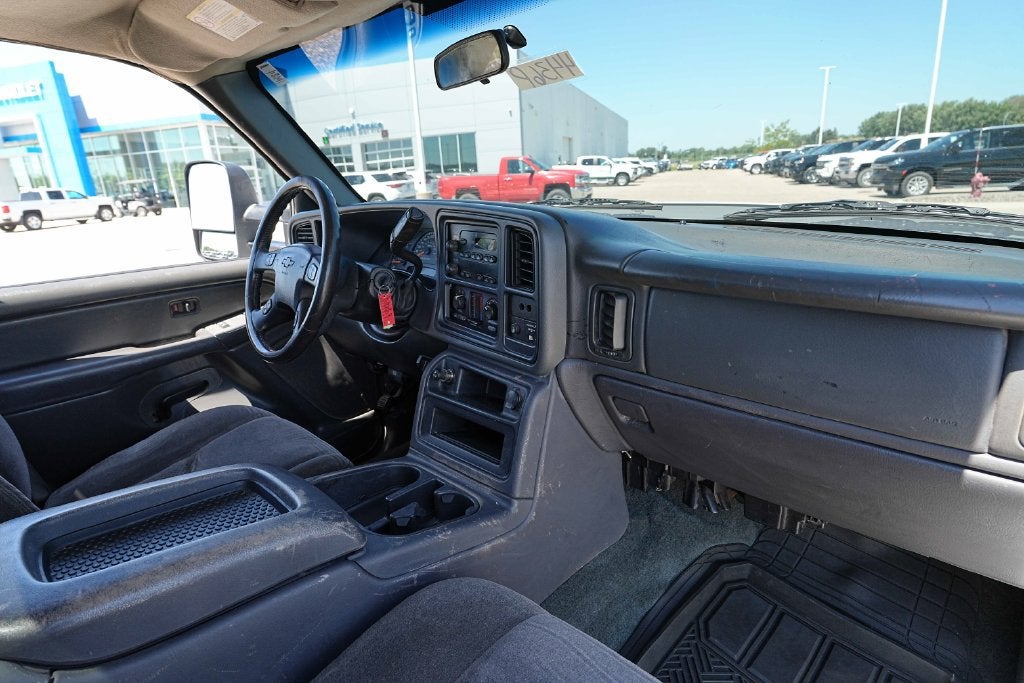 2006 Chevrolet Silverado 2500 HD Work Truck