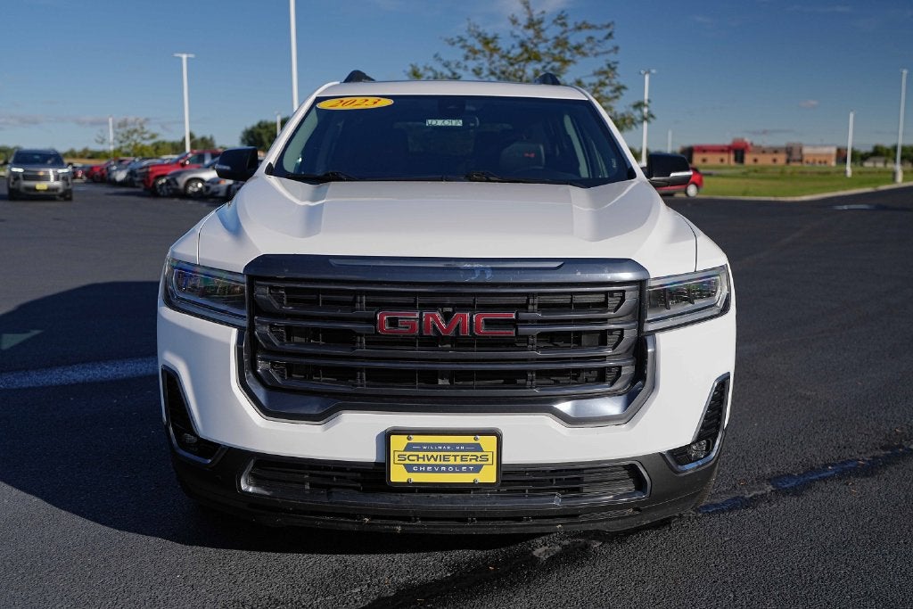 2023 GMC Acadia AT4