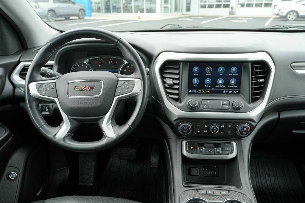 2023 GMC Acadia SLT