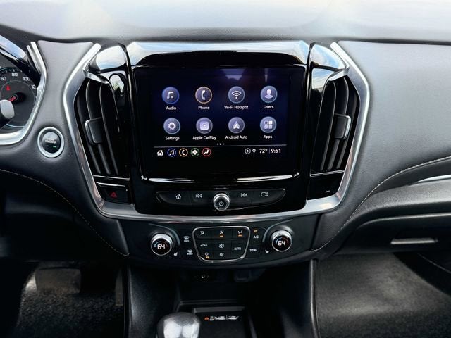 2022 Chevrolet Traverse LT Leather