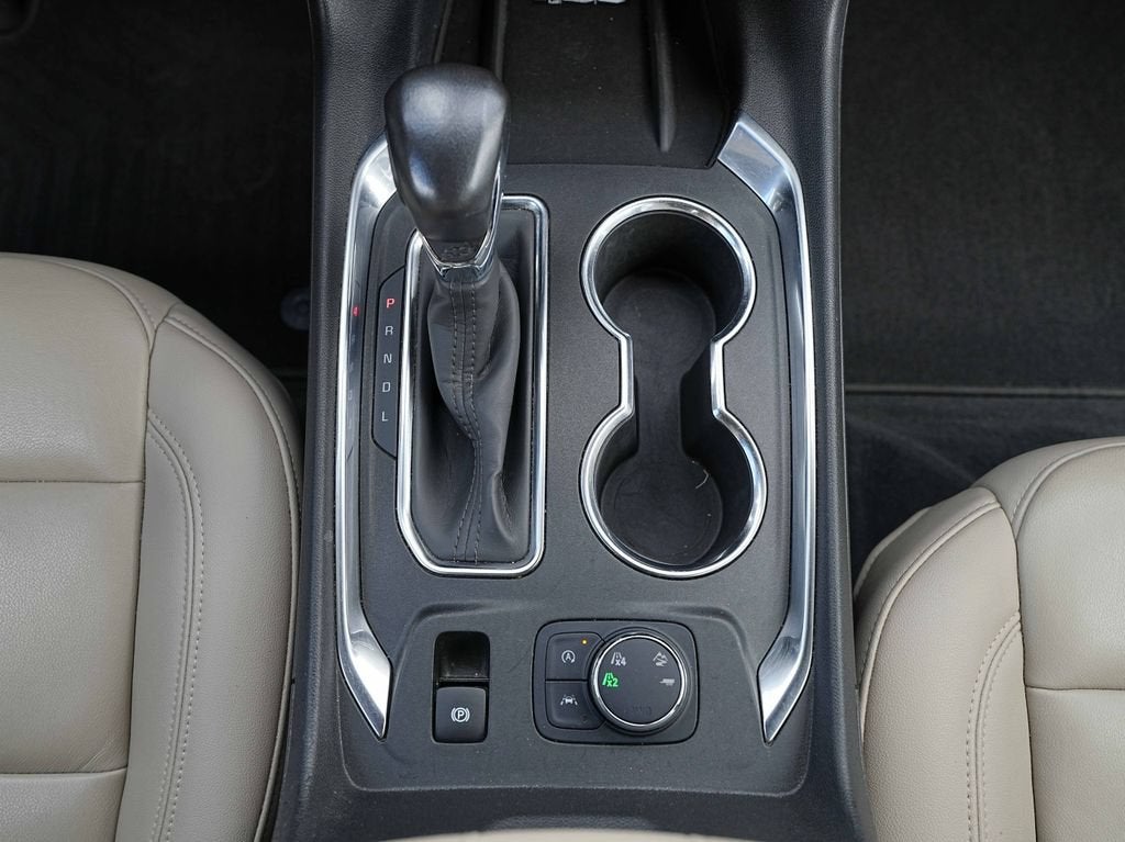 2022 Chevrolet Traverse LT Leather