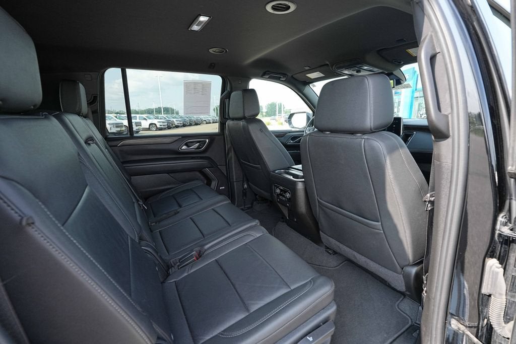 2024 Chevrolet Suburban LT
