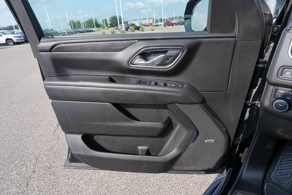 2024 Chevrolet Suburban LT