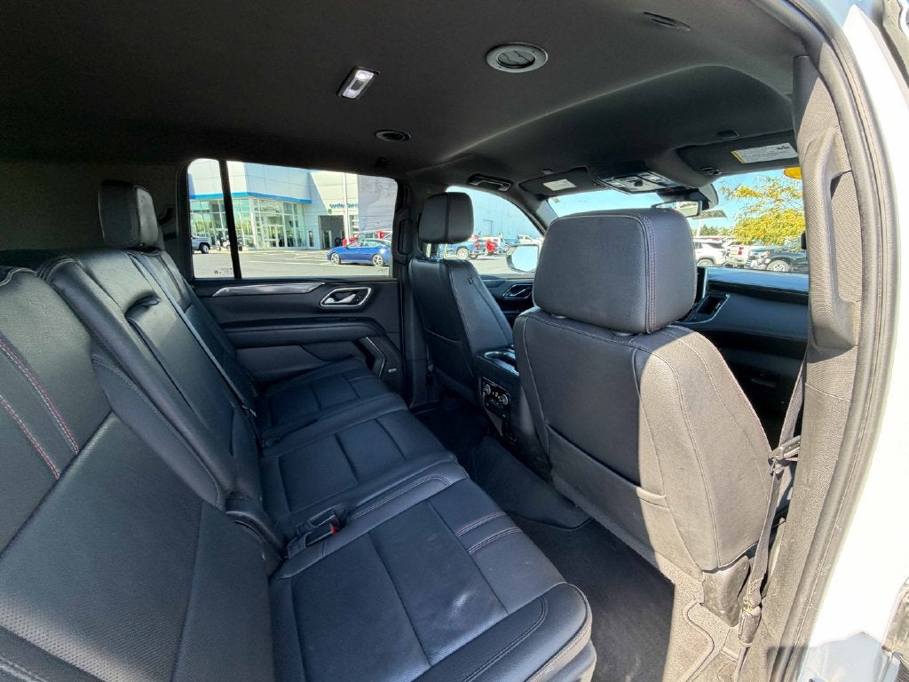 2023 Chevrolet Suburban RST