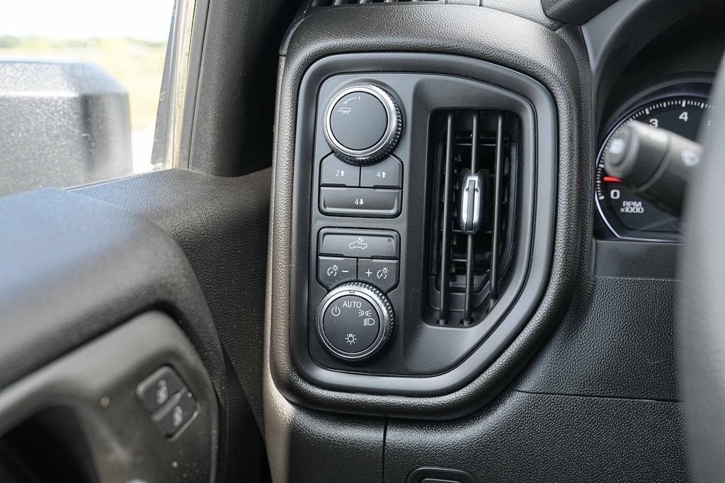 2024 GMC Sierra 2500 HD Pro