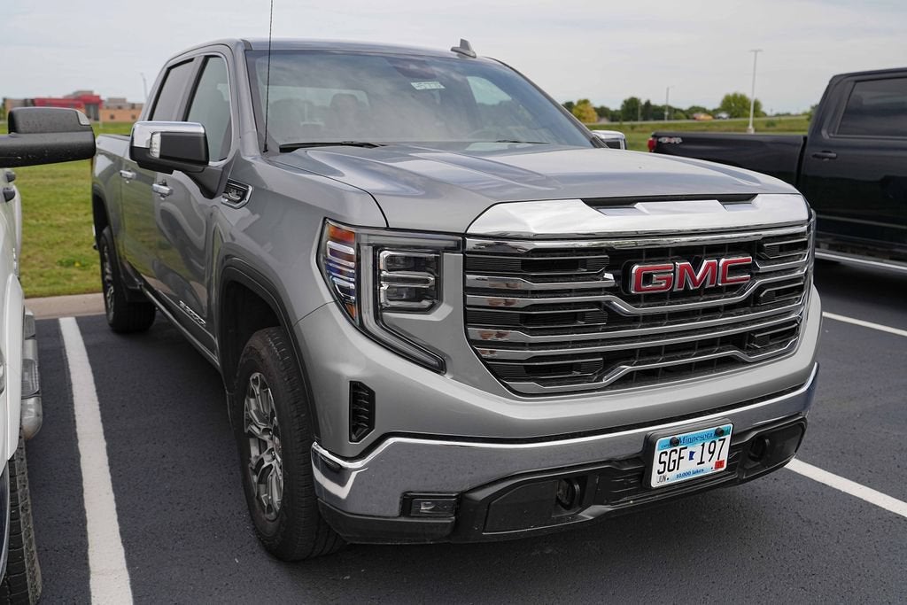 2025 GMC Sierra 1500 SLT