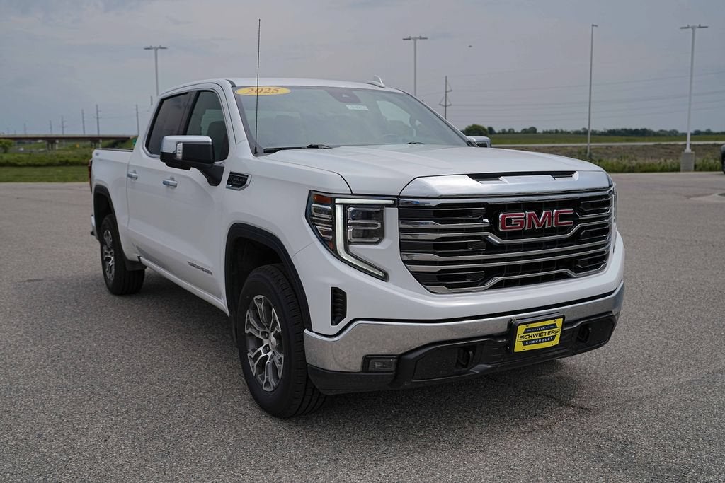 2025 GMC Sierra 1500 SLT