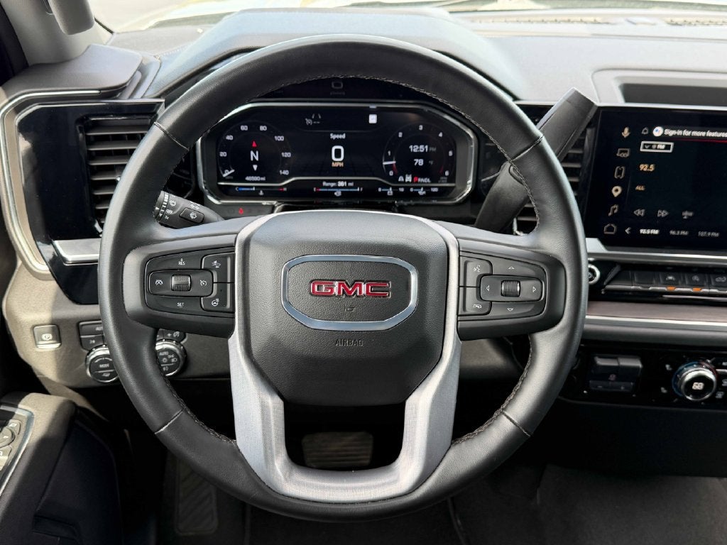 2025 GMC Sierra 1500 SLT