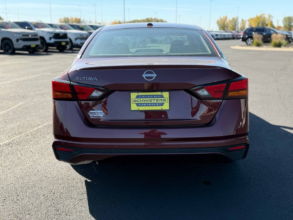 2025 Nissan Altima SV