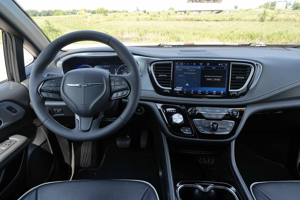 2025 Chrysler Pacifica Limited