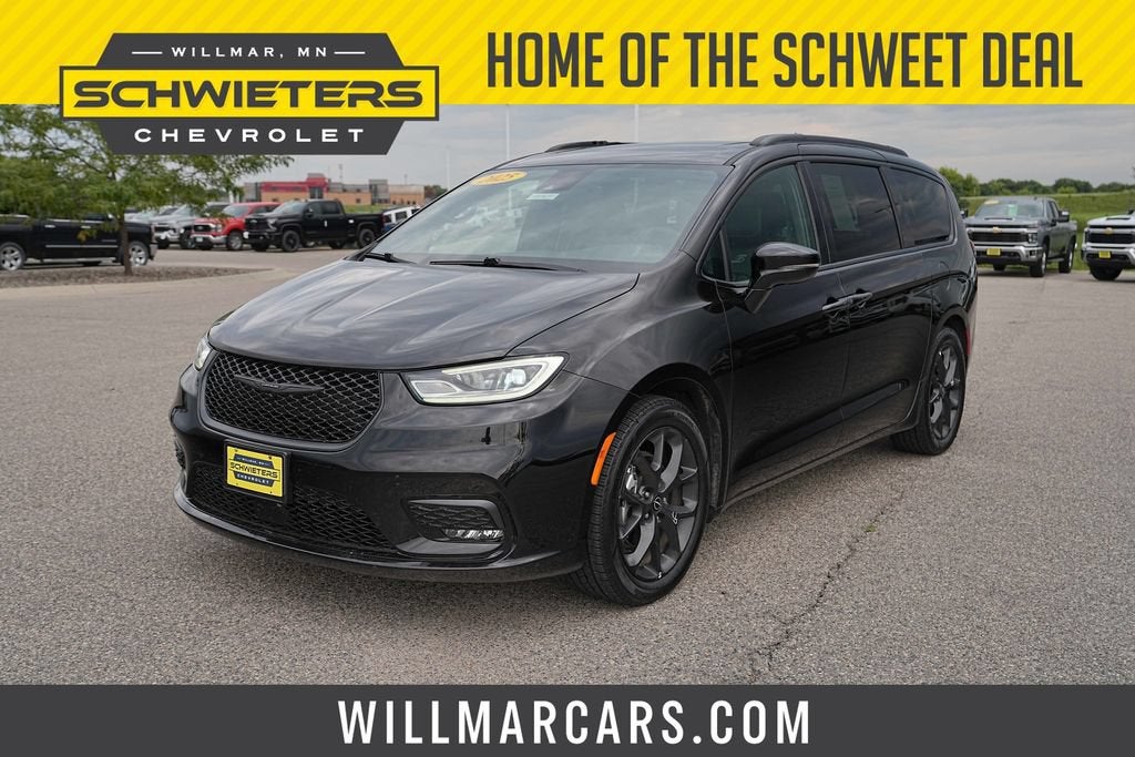 2025 Chrysler Pacifica Limited