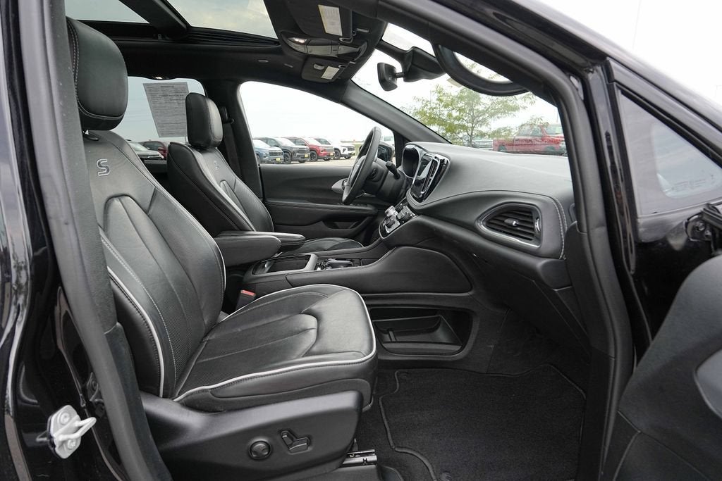 2025 Chrysler Pacifica Limited