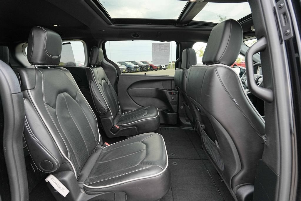 2025 Chrysler Pacifica Limited