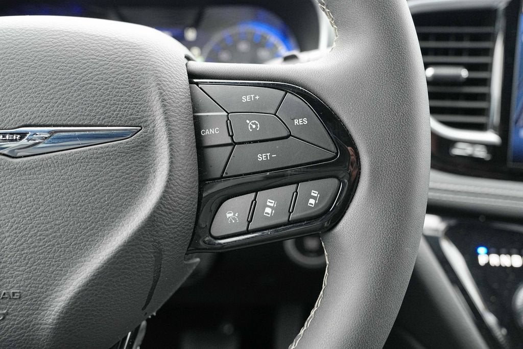 2025 Chrysler Pacifica Limited
