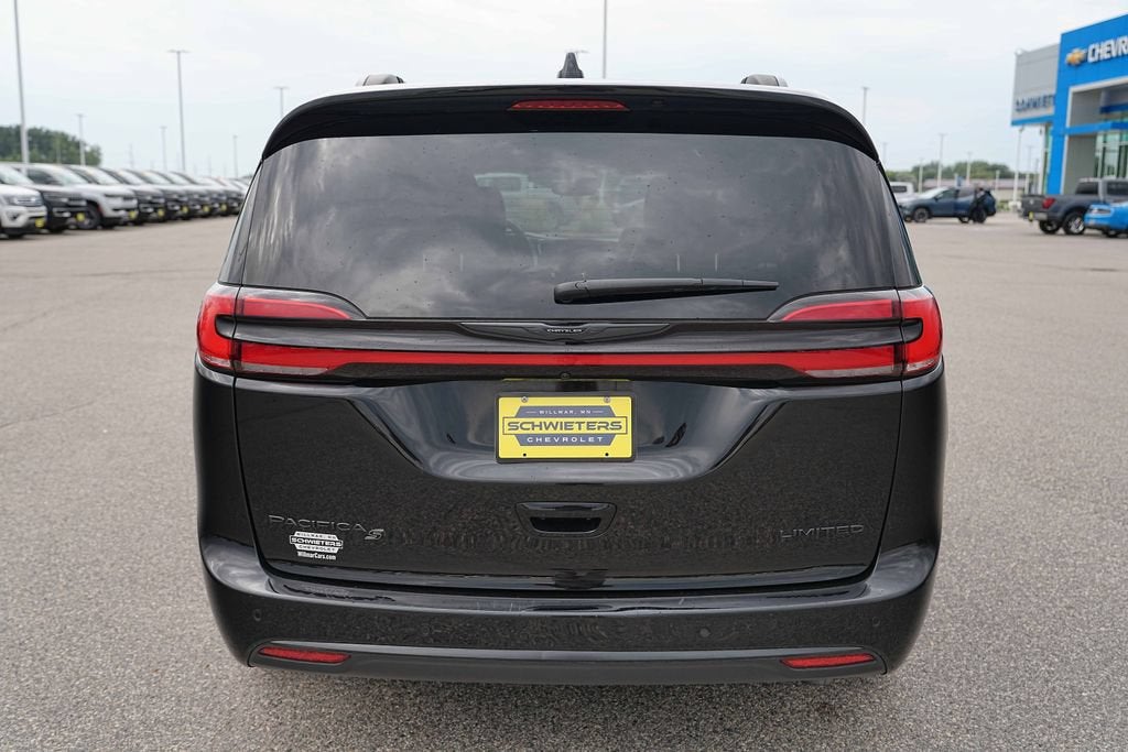 2025 Chrysler Pacifica Limited