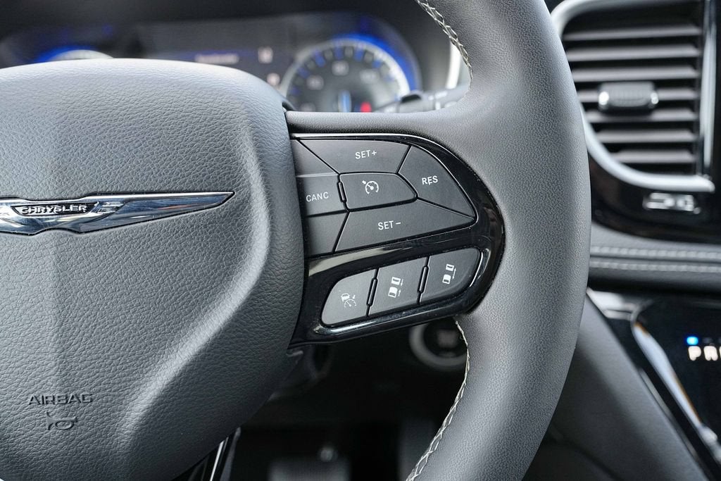 2025 Chrysler Pacifica Limited