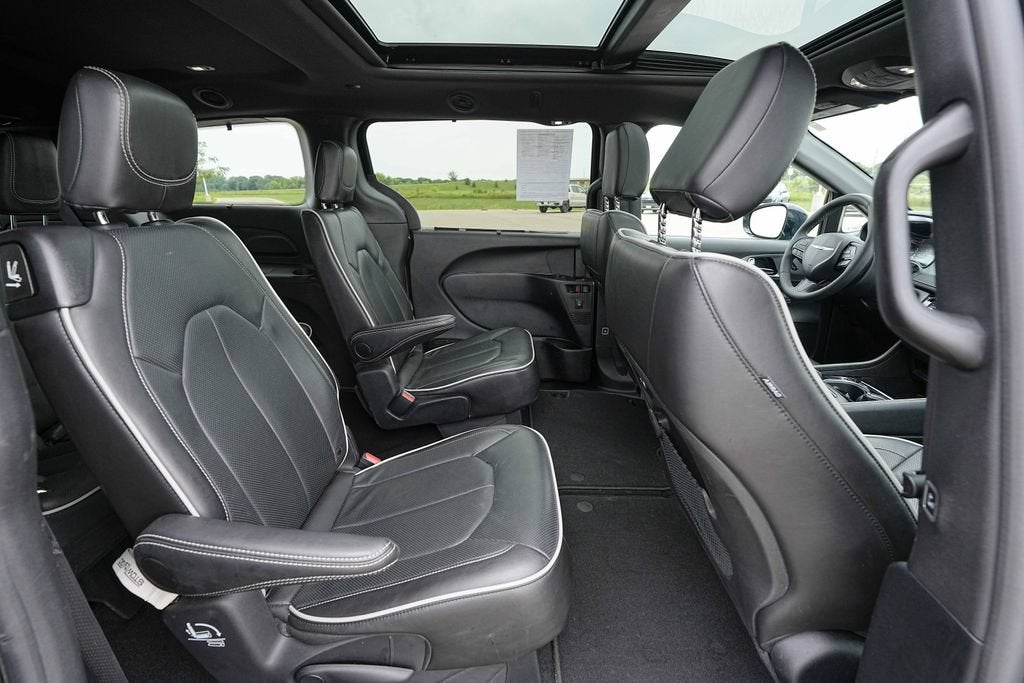 2025 Chrysler Pacifica Limited