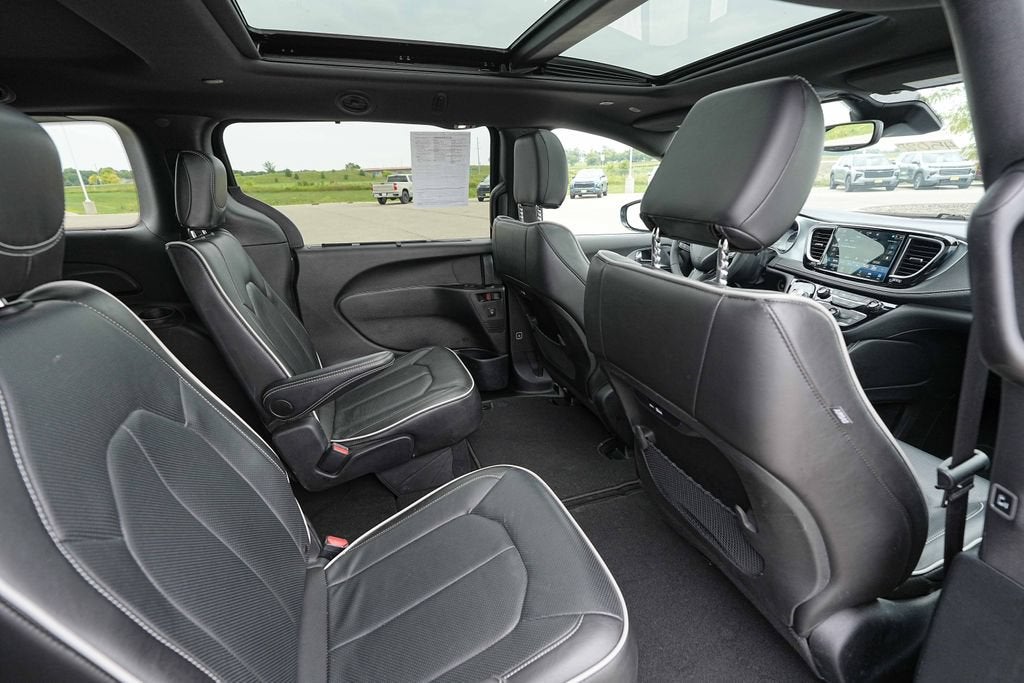 2025 Chrysler Pacifica Limited
