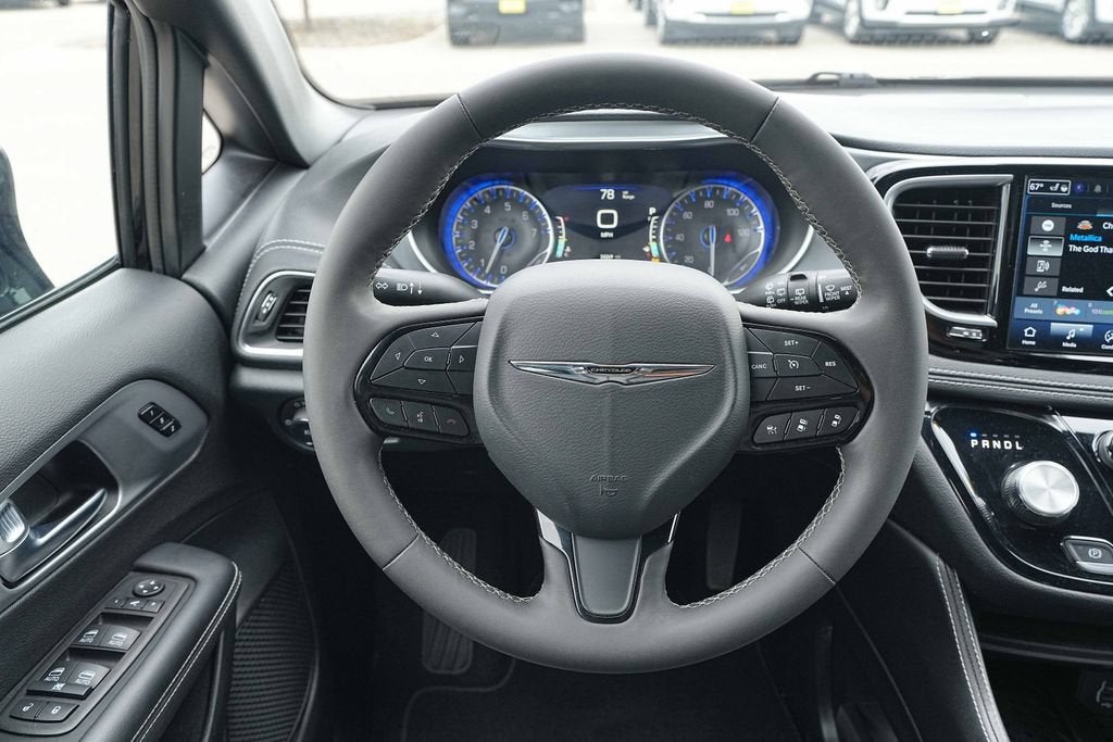 2025 Chrysler Pacifica Limited