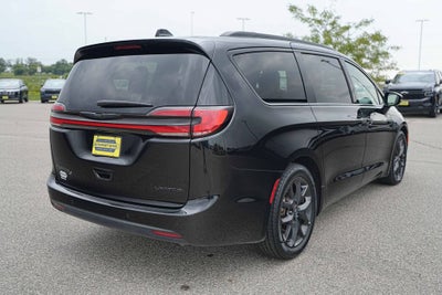 2025 Chrysler Pacifica Limited