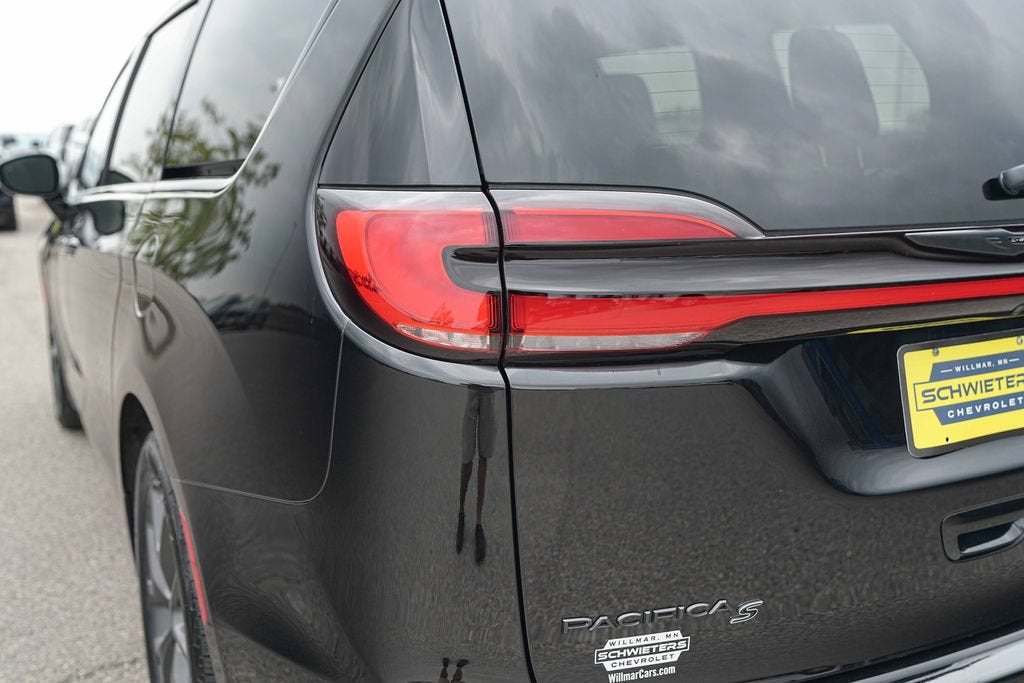 2025 Chrysler Pacifica Limited