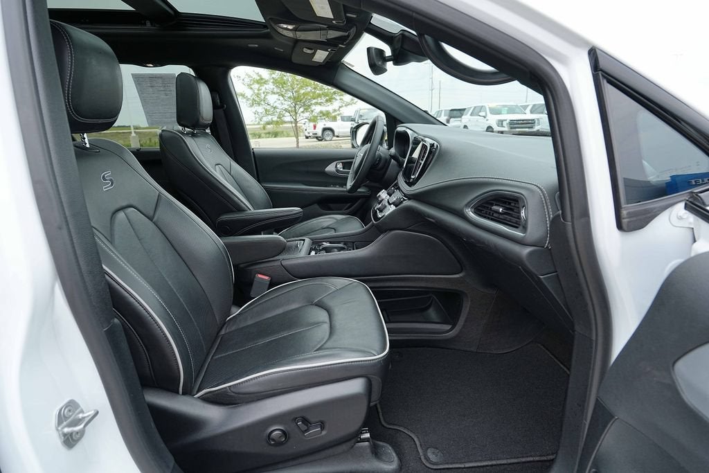 2025 Chrysler Pacifica Limited