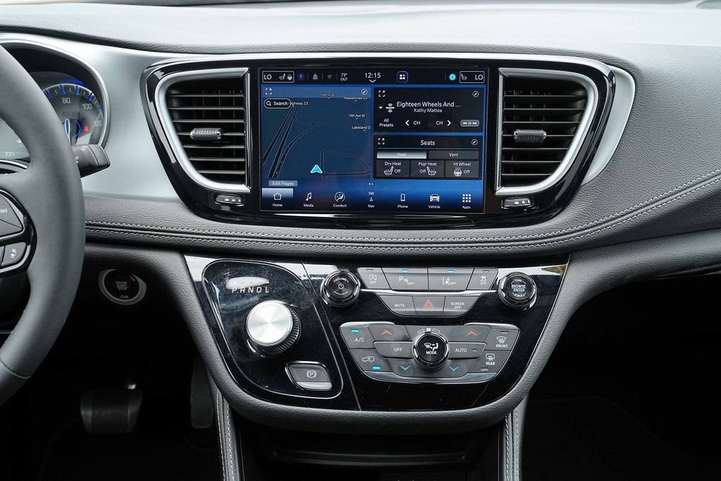 2025 Chrysler Pacifica Limited