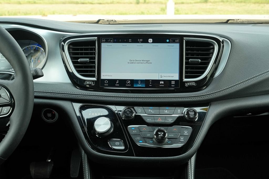2025 Chrysler Pacifica Limited