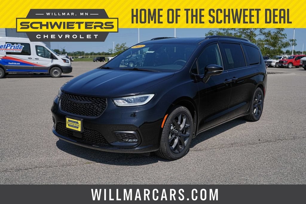 2025 Chrysler Pacifica Limited
