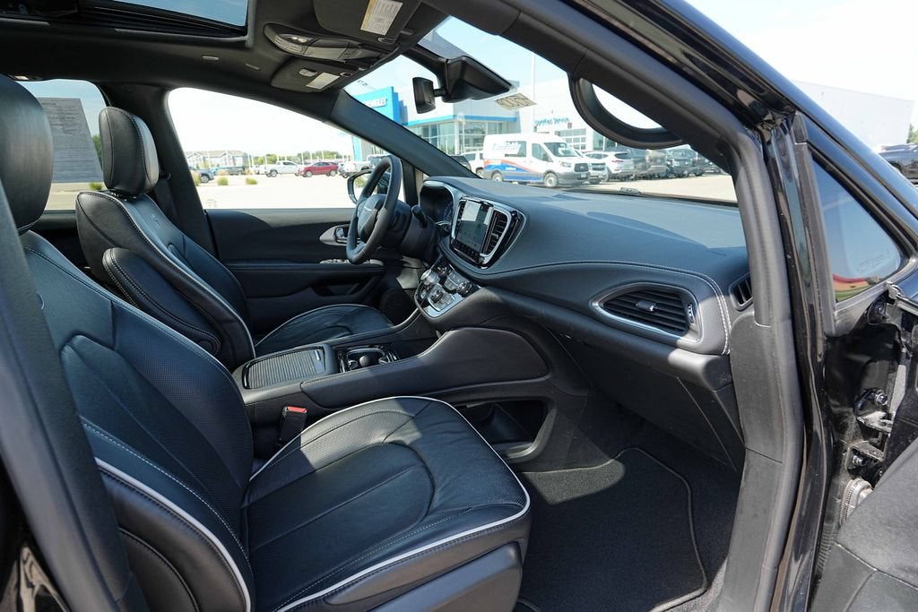 2025 Chrysler Pacifica Limited