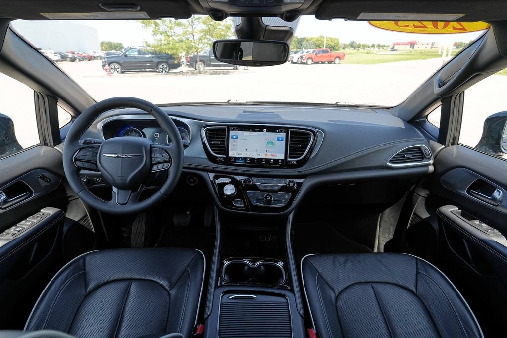 2025 Chrysler Pacifica Limited