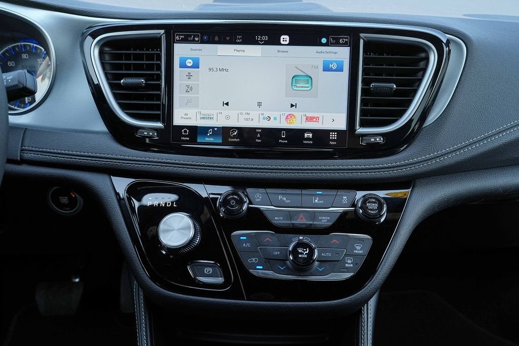 2025 Chrysler Pacifica Limited