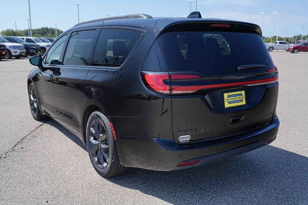 2025 Chrysler Pacifica Limited