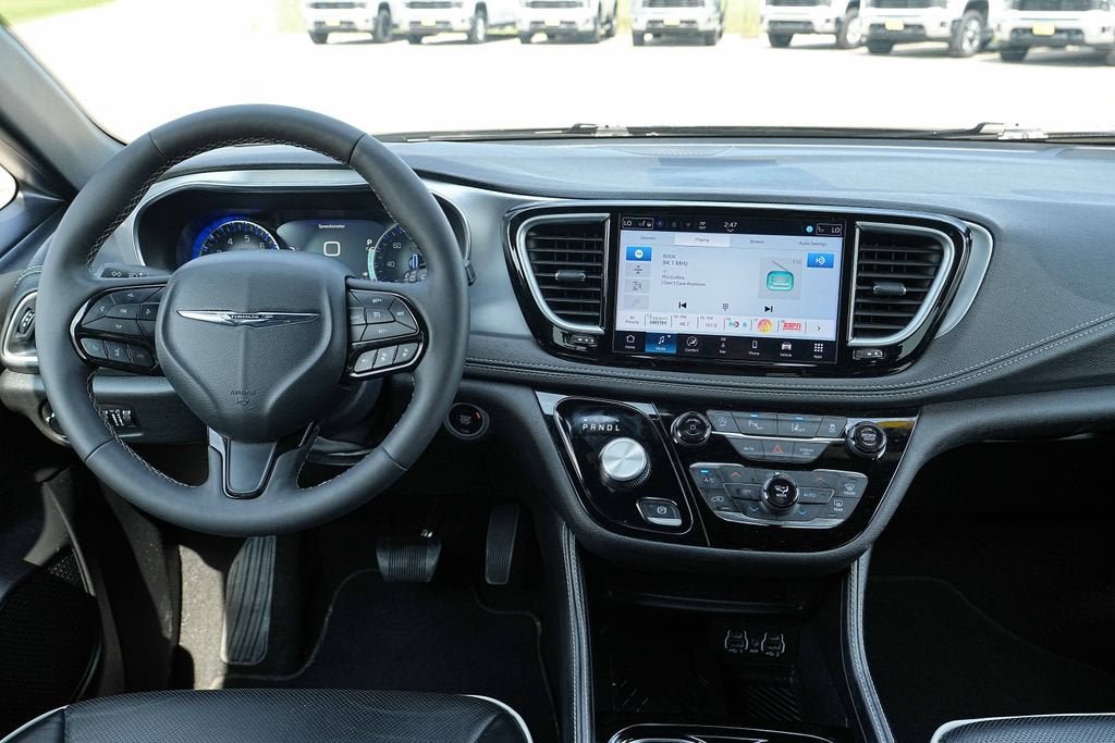 2025 Chrysler Pacifica Limited