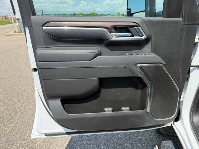 2025 Chevrolet Silverado 3500 HD LT