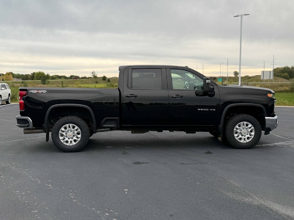 2025 Chevrolet Silverado 3500 HD LT