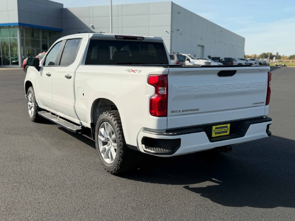 2023 Chevrolet Silverado 1500 Custom