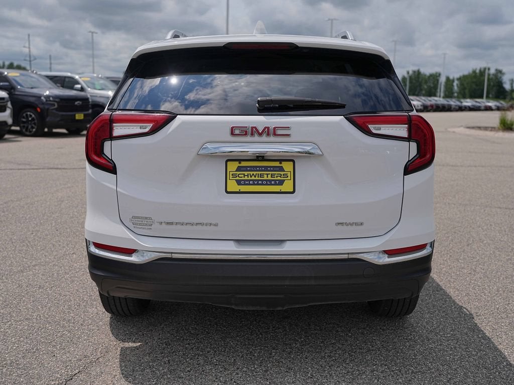 2023 GMC Terrain SLT