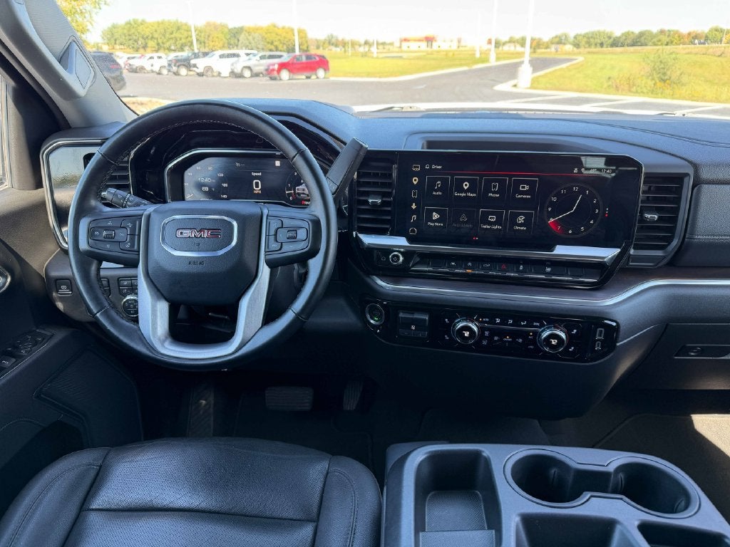 2025 GMC Sierra 1500 SLT